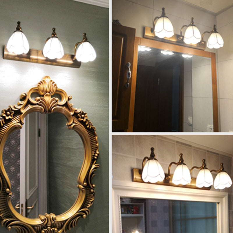 Semplicità vintage Bell Bell Vanity Lights Sconce Milk Glass Wall Monte Flaching per bagno