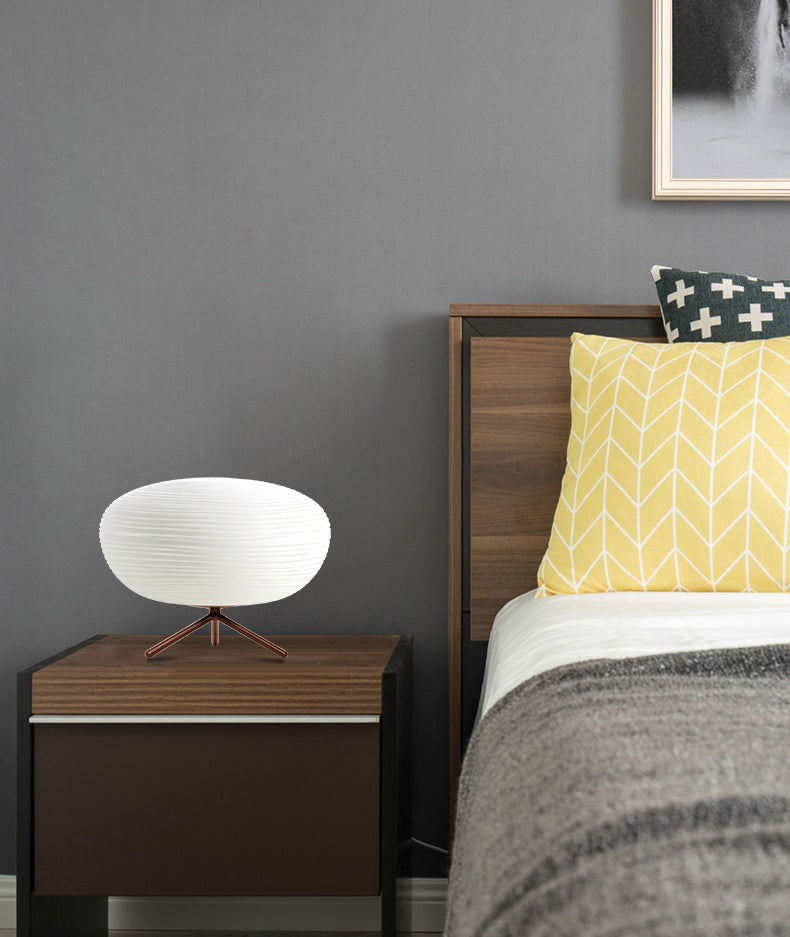 Lampe de table en forme de coco-coco en verre nerveux blanc nervuré 1-Light Bedroom Night Light avec trépied
