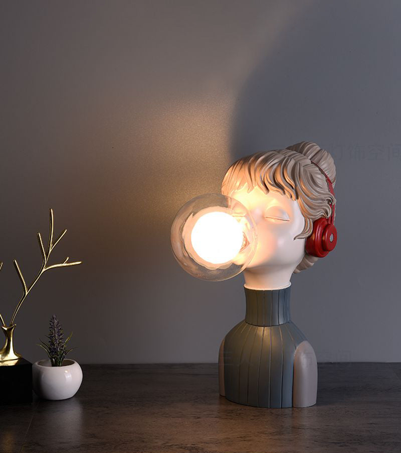 Resin Headphone Girl Tablette de chevet clair