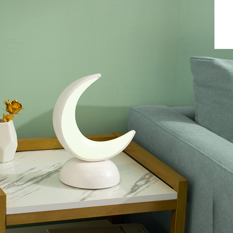 Croissant en forme d'arôme LED lampe nordique en plastique Nordic Plastic Table Light avec cordon de chargement USB