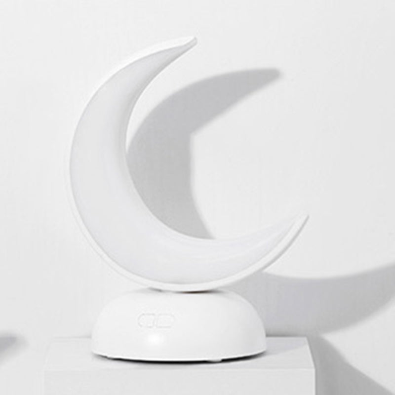 Croissant en forme d'arôme LED lampe nordique en plastique Nordic Plastic Table Light avec cordon de chargement USB