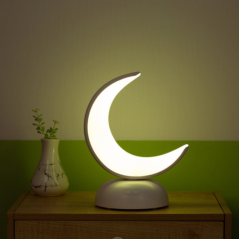 Croissant en forme d'arôme LED lampe nordique en plastique Nordic Plastic Table Light avec cordon de chargement USB