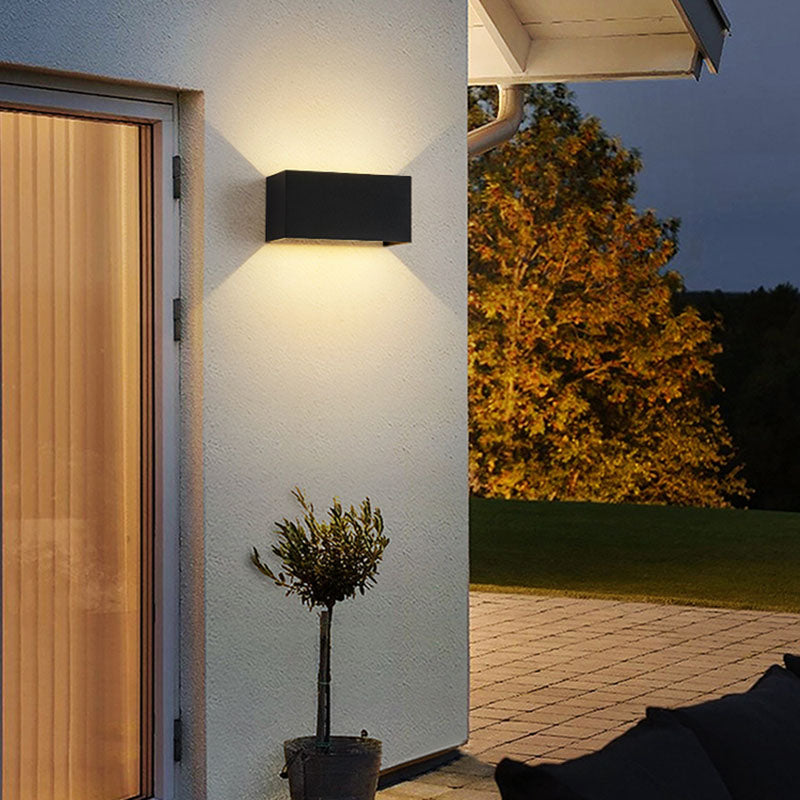 Moderne creatieve LED -wandlamp aluminium rechthoekige waterdichte wandlicht met glazen schaduw