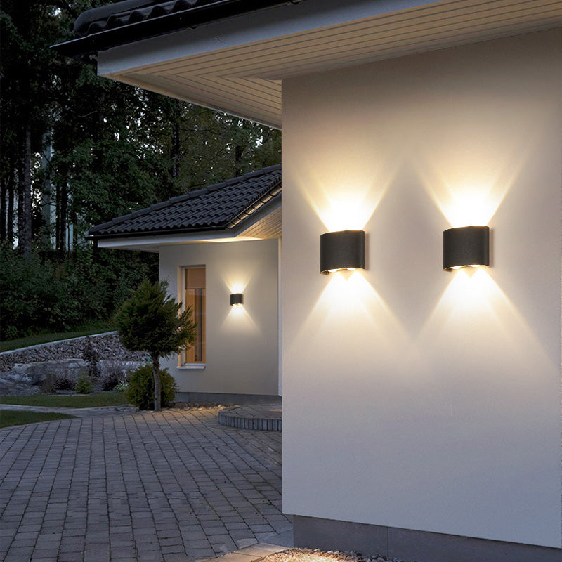 Moderne minimalistische wasserdichte LED -Wandleuchte Aluminium Rechteckige Scheinwerfer mit Glasschatten