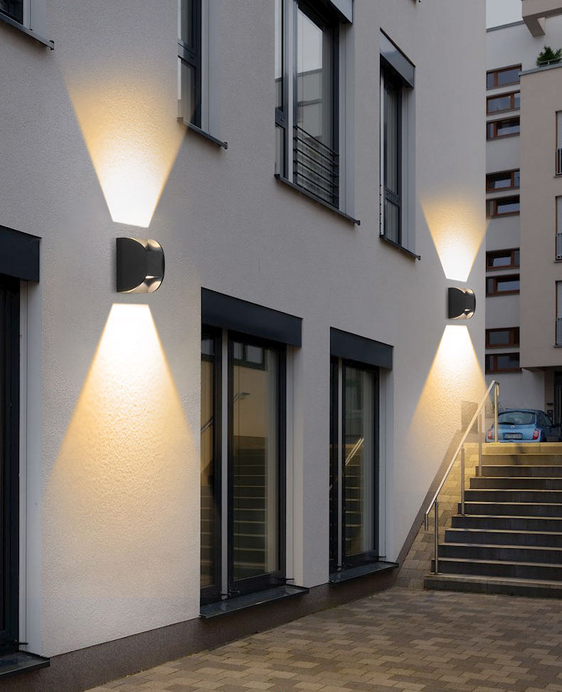 Black LED Wall Sconce in Modern Creative Style Aluminium Waterproof Spotlight with Glass Shade