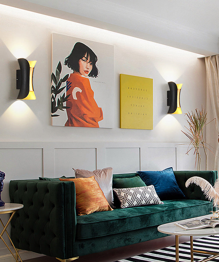 Lampada a parete a LED cilindrica nera nella moderna semplicità in alluminio SPETLE IN MAGLIAMENTO con tonalità di vetro