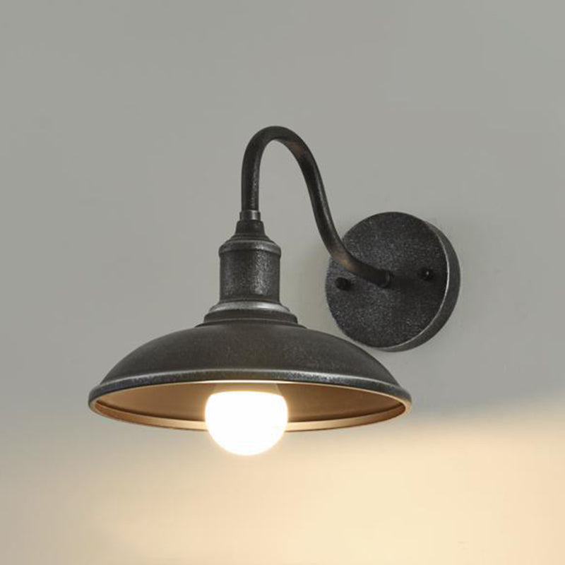 Industrielle Retro -Wandleuchte Schmiedeeisen -Scheunenwandlampe für Außenräume