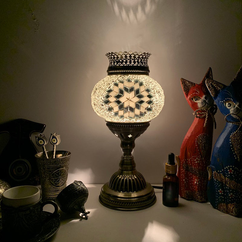Traditional Lantern Torchiere Lamp 1-Light Stained Glass Table Light for Bedroom