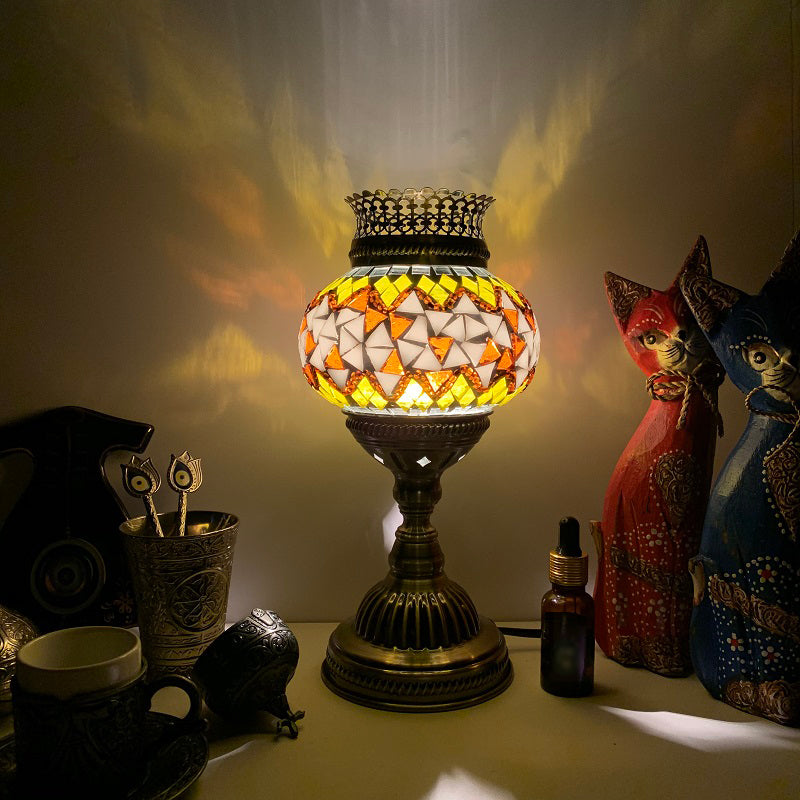 Traditional Lantern Torchiere Lamp 1-Light Stained Glass Table Light for Bedroom