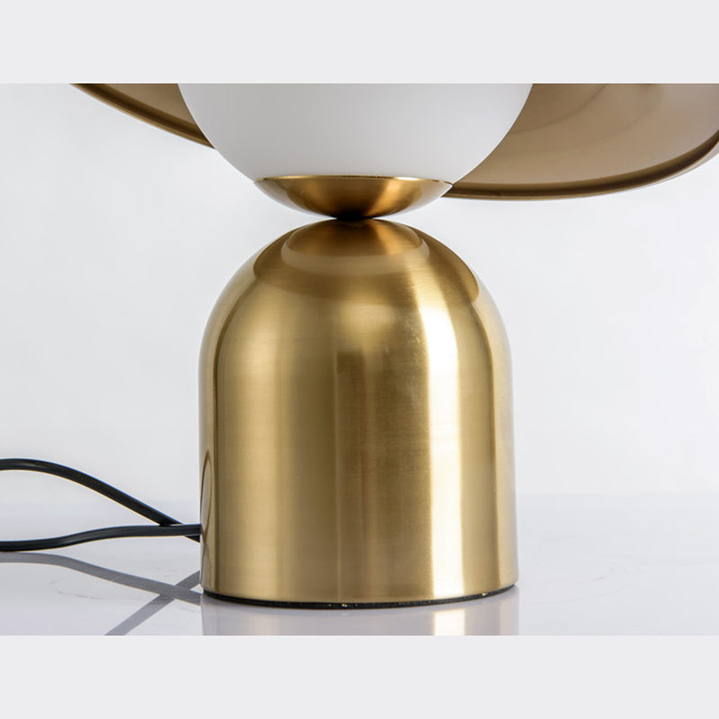 Mesa en forma de oro Luz posmoderna estilo 1 bulbo lámpara de soporte nocturno de vidrio blanco