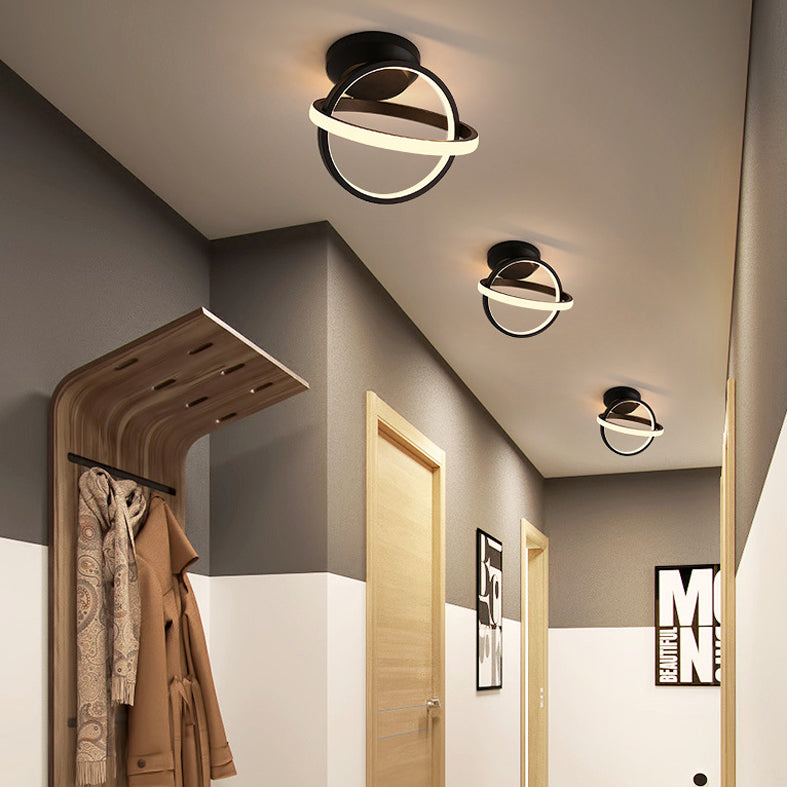 Plafoniera a LED lineare a 2 luci in un moderno e semplice apparecchio da soffitto in alluminio con paralume in silicone
