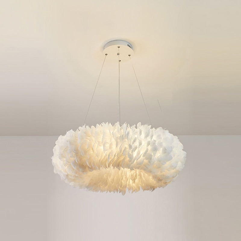 Nordic Modern White Chandelier Light Fixtures Feather Hanging Lamp for Bedroom