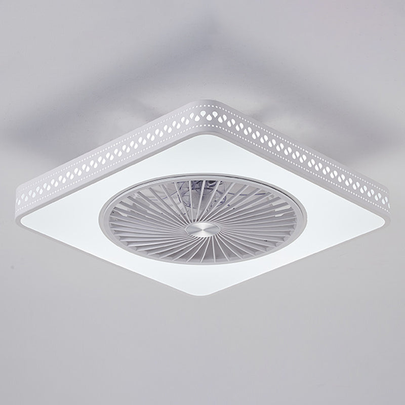 Weiße ausgehöhlte Lüfterlampenleuchte moderne LED-Metall-Halbblüte für Schlafzimmer