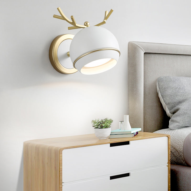 Modern Metal 1-Light Reading Wall Mount Lamp Spherical Wall Sconce for Bedroom
