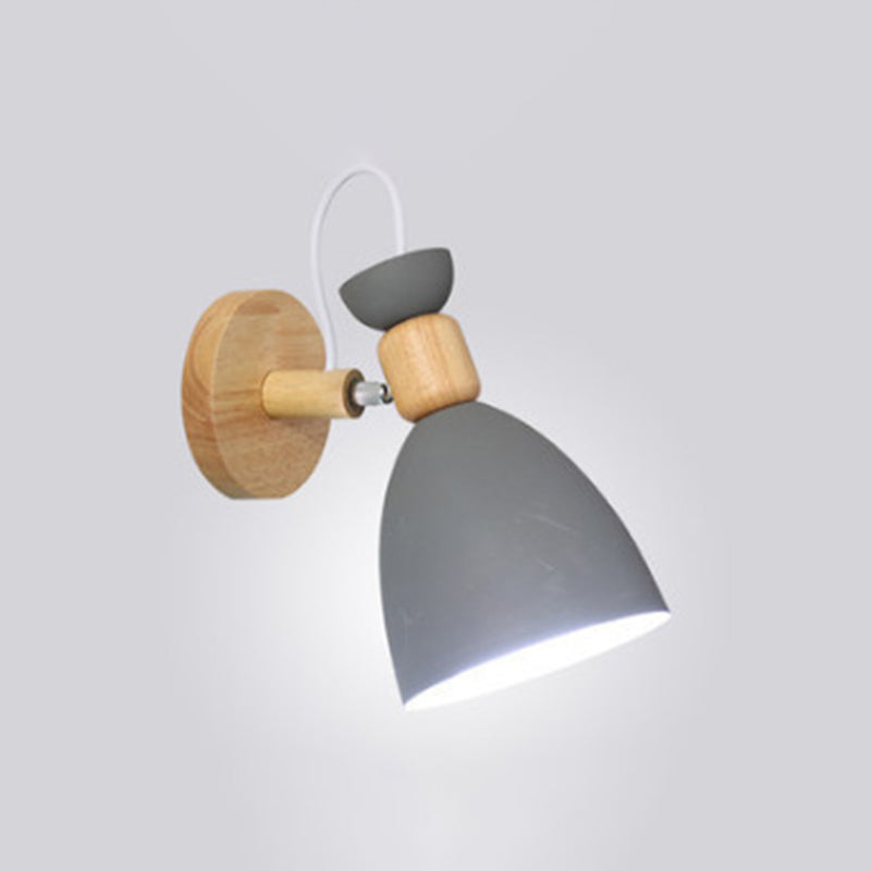 Luz de pared individual geométrica de macarrón en una lámpara de pared de madera de simplicidad moderna con sombra de hierro forjado