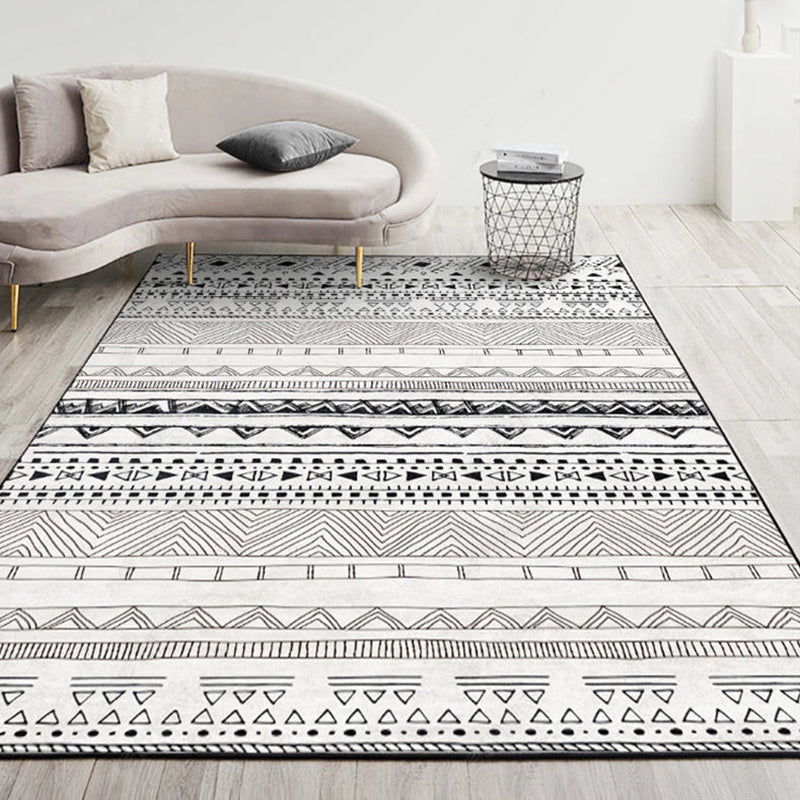 Bohemian Tribal Totem Rug Retro Polyester Carpet Stain Resistant Area Rug for Living Room