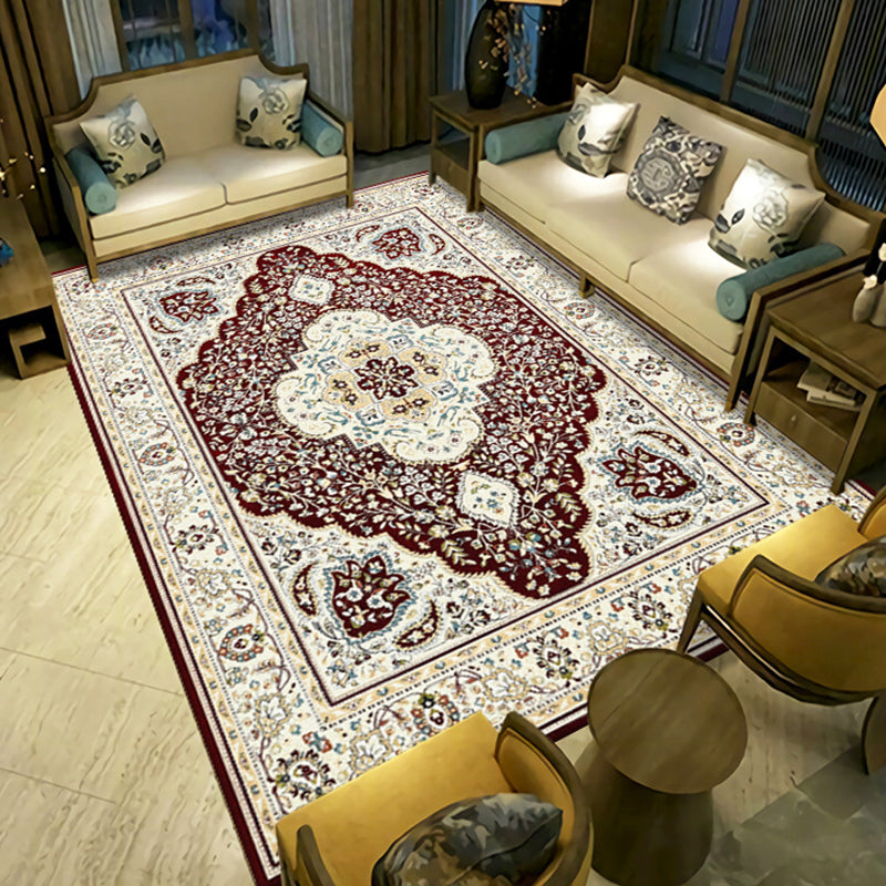 Retro Tribal Symbols Carpet Polyester Indoor Rug Non-Slip Backing Area Carpet for Home Decoration