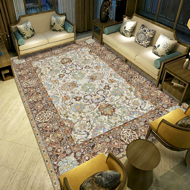 Retro Tribal Symbols Carpet Polyester Indoor Rug Non-Slip Backing Area Carpet for Home Decoration