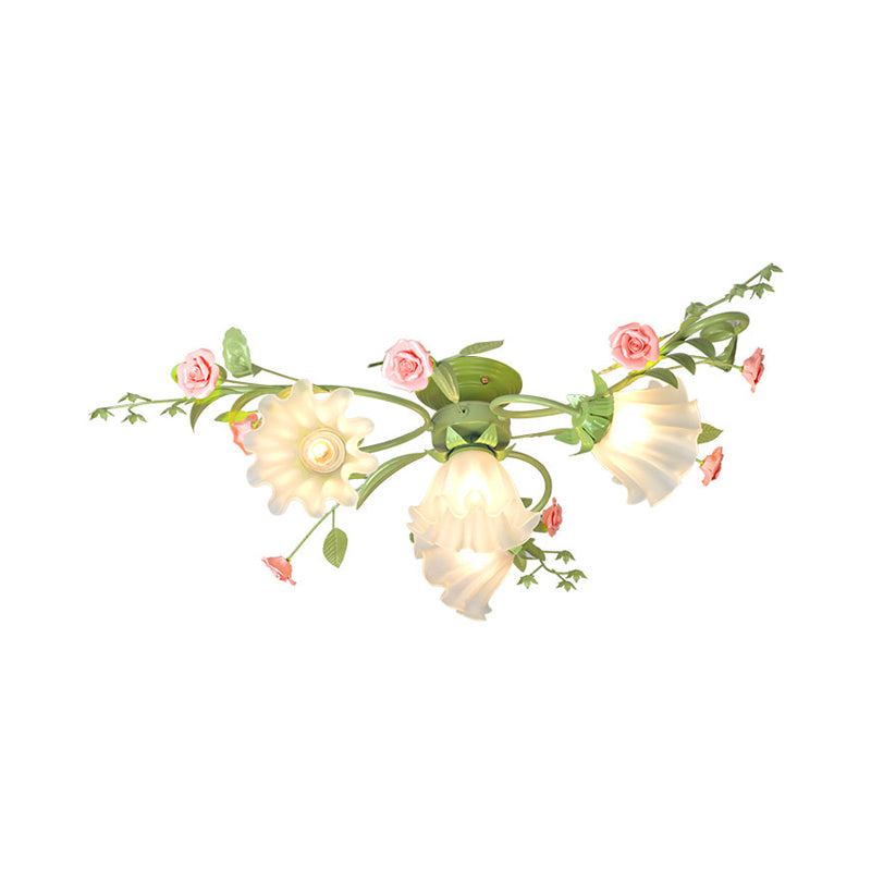 Lámpara de montaje de techo de flores tradicional 4 bulbos ópalos de vidrio ópal