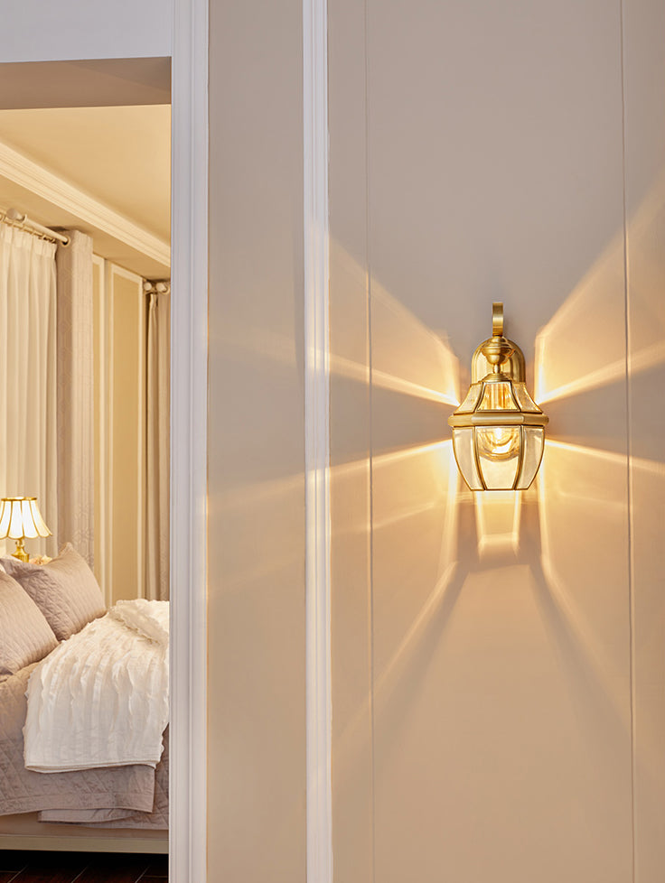 Modern Simple Style Geometric Shade Wall Sconce Metal and Glass 1 Light Sconces in Gold Finish