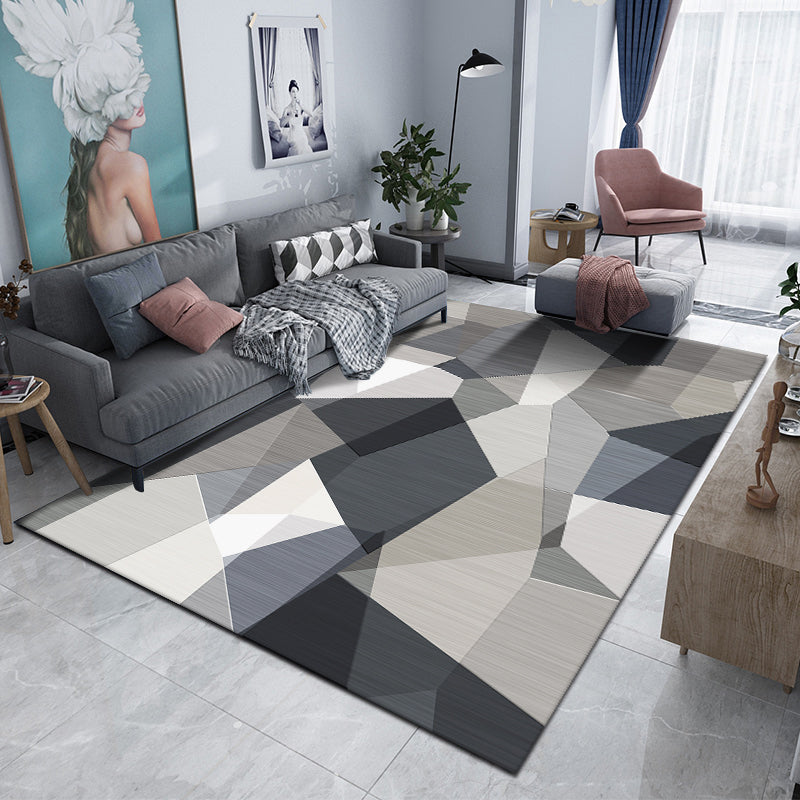 Grey Tone Modern Indoor Rug Polyester Triangle Print Rug Stain Resistant Area Rug for Living Room