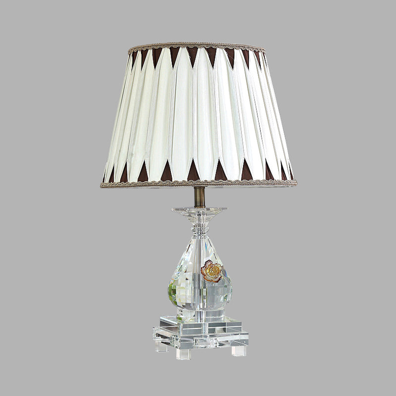 Lampe de table à bulbe unique Rural Plissée de tissu de nuit Lumière en blanc avec une base en cristal pour la chambre