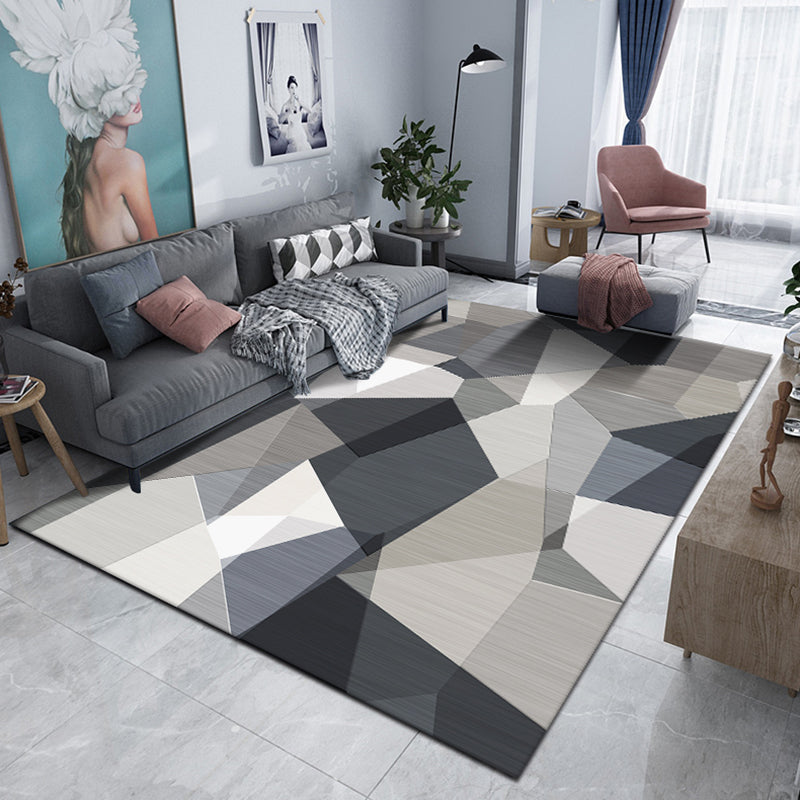 Gray Tone Simplicity Indoor Rug Polyester Triangle Print Carpet Washable Rug for Home Decoration
