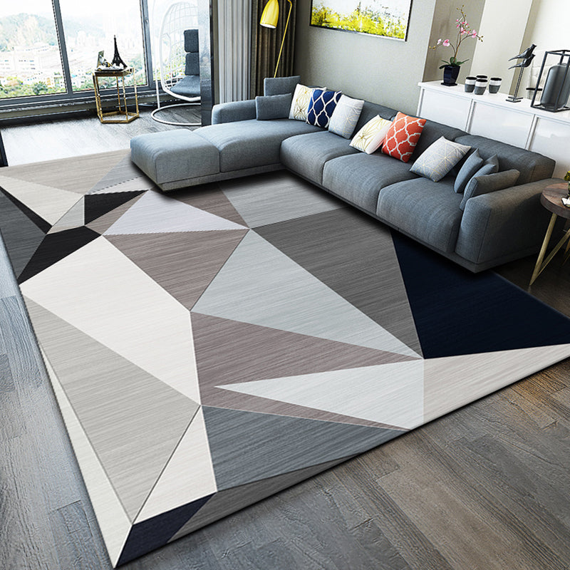 Gray Tone Simplicity Indoor Rug Polyester Triangle Print Carpet Washable Rug for Home Decoration
