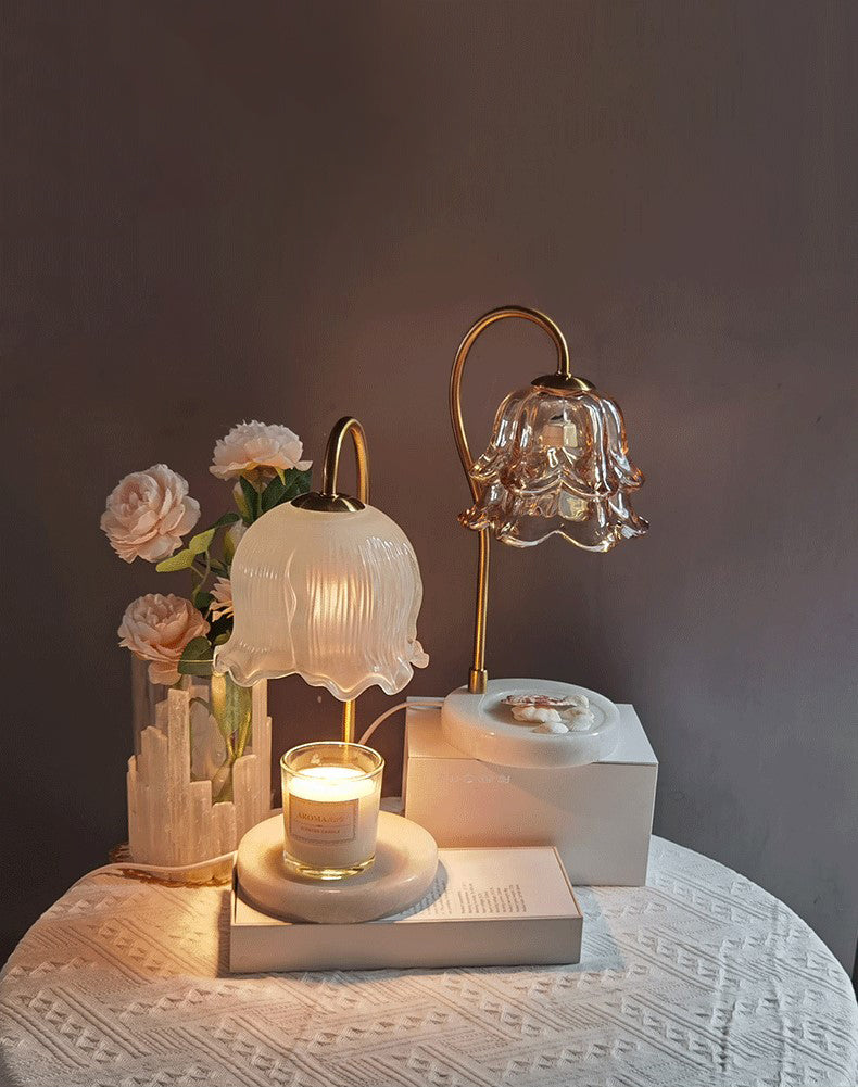 Lampe de chevet de fleur de cire de fleur