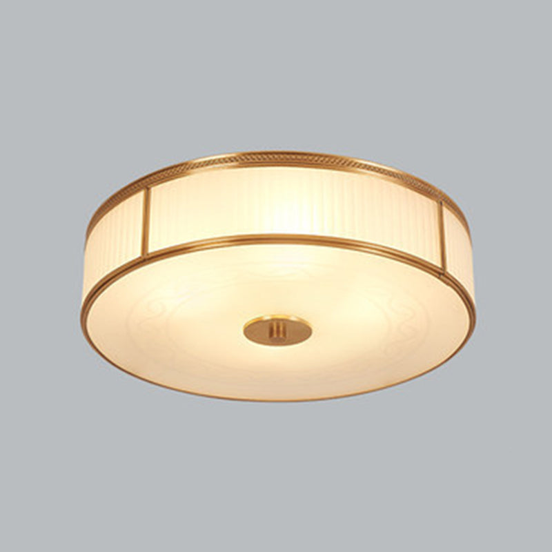 Plafonnier circulaire doré de style artistique colonial, plafonnier d'intérieur en cuivre avec abat-jour en verre