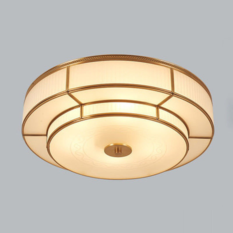 Plafonnier circulaire doré de style artistique colonial, plafonnier d'intérieur en cuivre avec abat-jour en verre