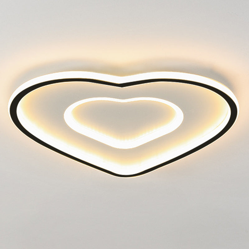 Plafonnier LED minimaliste moderne en aluminium en forme de cœur avec abat-jour en acrylique