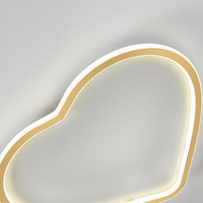 Plafonnier LED minimaliste moderne en aluminium en forme de cœur avec abat-jour en acrylique