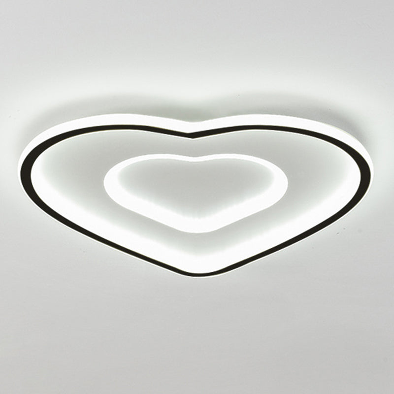 Plafonnier LED minimaliste moderne en aluminium en forme de cœur avec abat-jour en acrylique