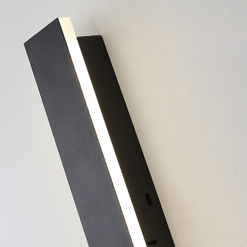 Linear Shade Wall Lighting Modern Simple Style 1 Light Sconce Light in Black Finish