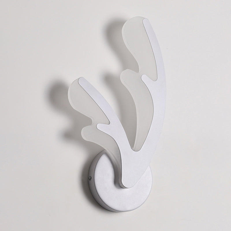 Lámpara de pared LED blanca acrílica en un estilo creativo moderno apliques de pared de hierro forjado para espacios interiores