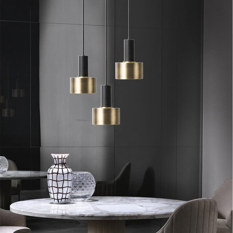 Lampe suspendue noire à 3 légers dans un pendentif en métal de style luxe moderne Lumière en métal pour salle à manger
