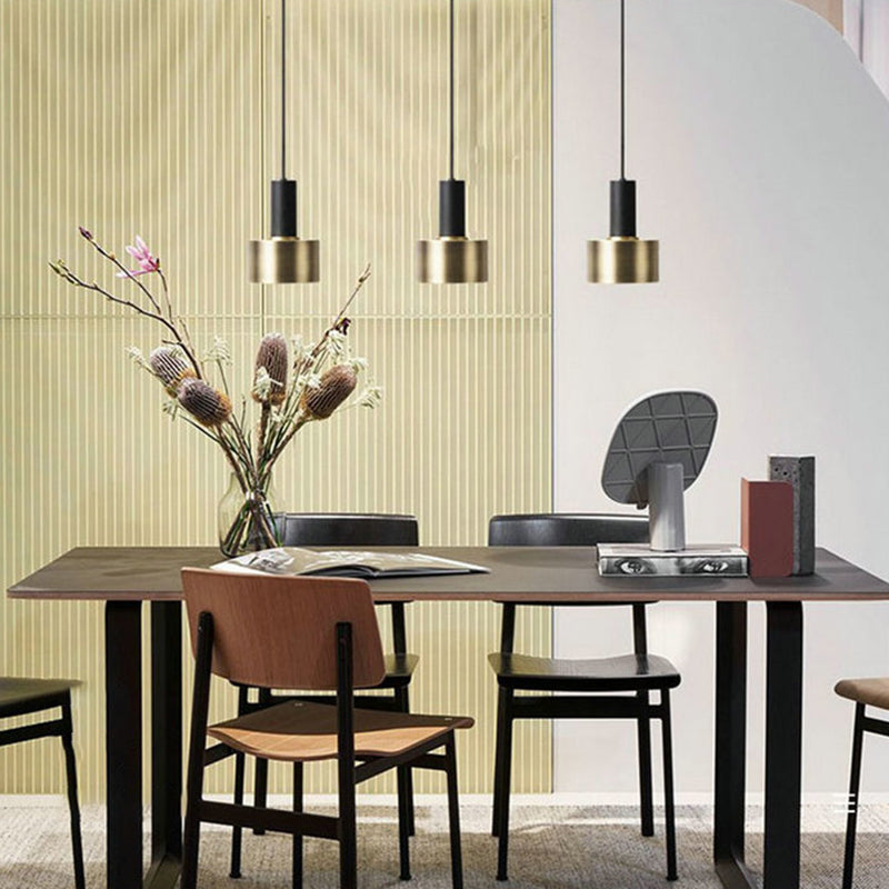 Lampe suspendue noire à 3 légers dans un pendentif en métal de style luxe moderne Lumière en métal pour salle à manger