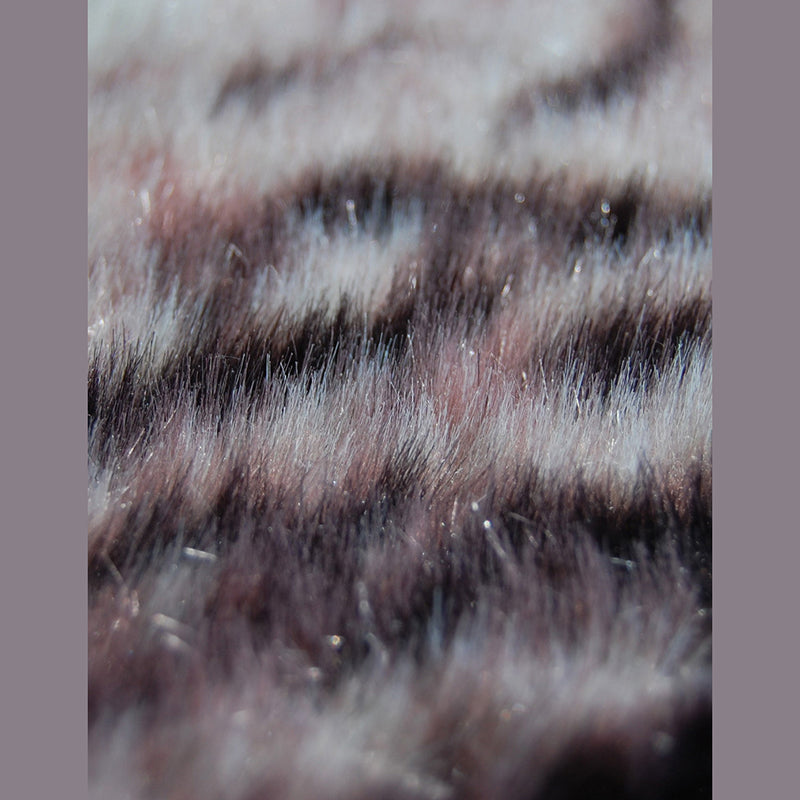 Fashionable Brown Animals Pattern Rug Polyester Area Carpet Stain Resistant Area Rug for Home Decor