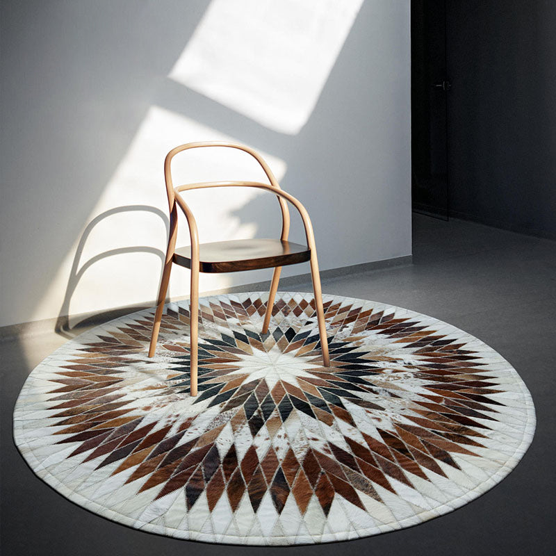 Brown Tone Geometric Print Carpet Cowhide Splicing Carpet Washable Round Rug for Living Room