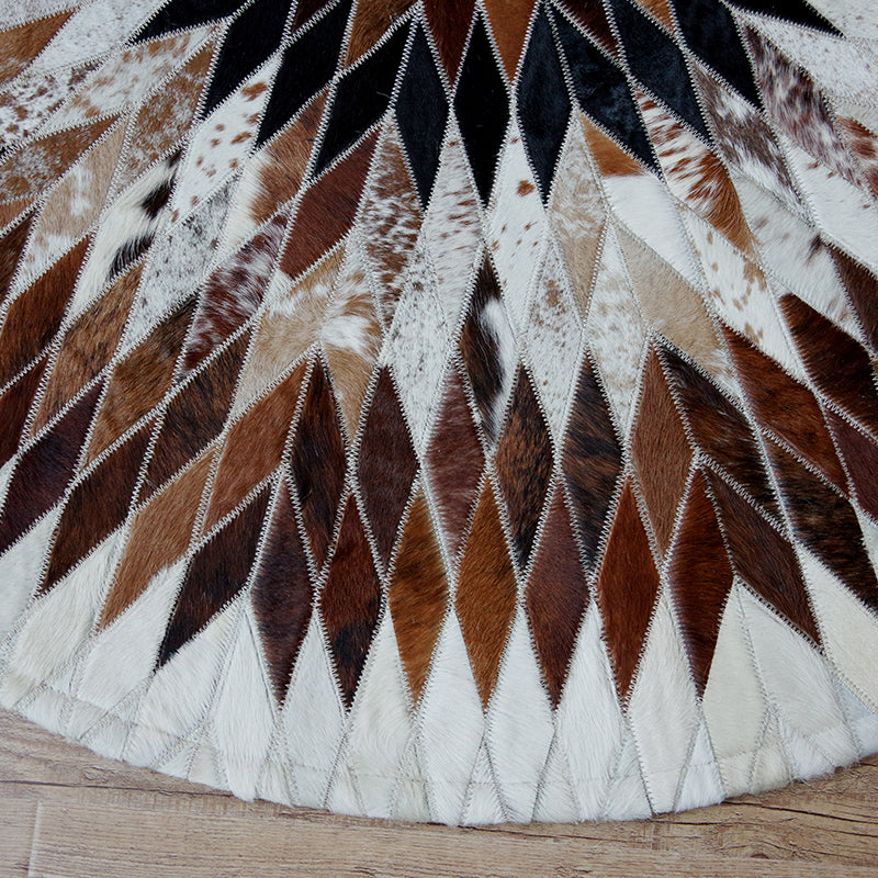Brown Tone Geometric Print Carpet Cowhide Splicing Carpet Washable Round Rug for Living Room