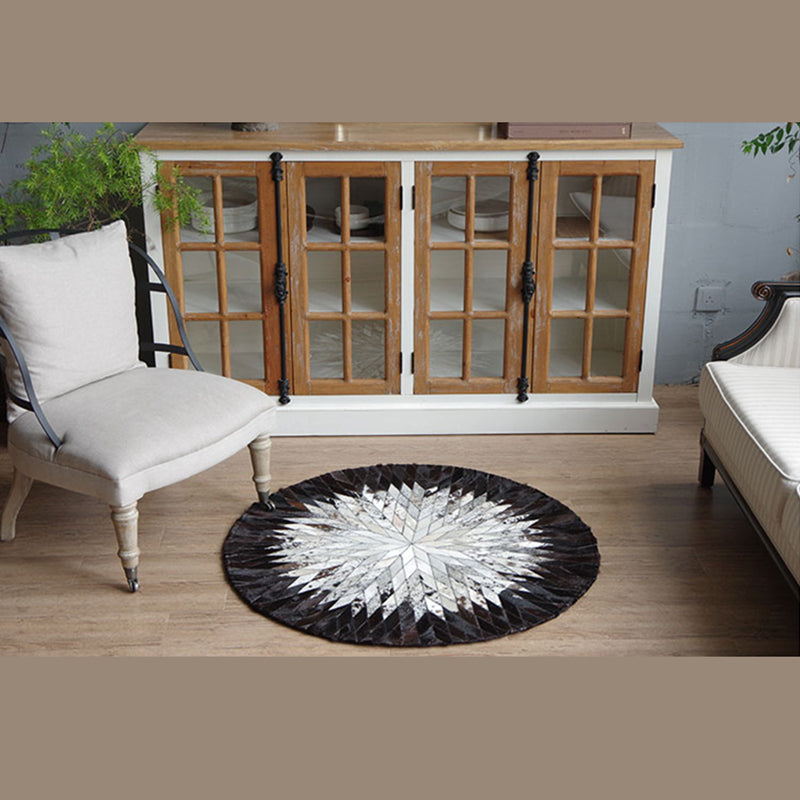 Brown Tone Geometric Print Carpet Cowhide Splicing Carpet Washable Round Rug for Living Room