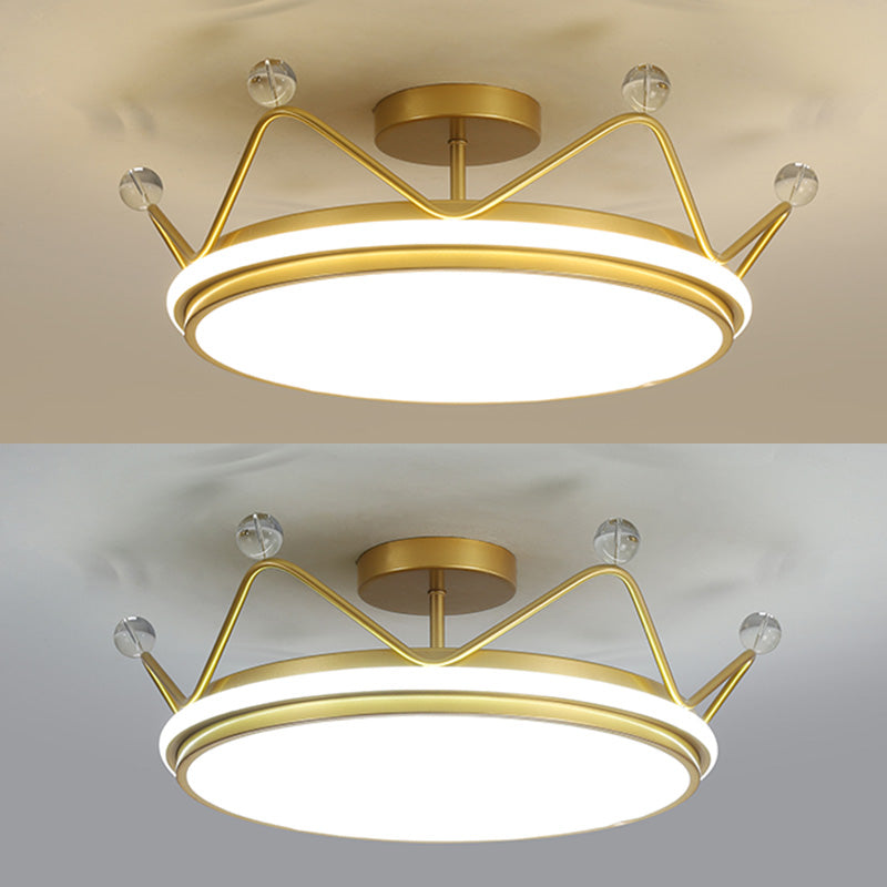 Crown Semi Flush Mount Lighture Acrílico Niños de montaje Flush Techo Accesorios para dormitorio