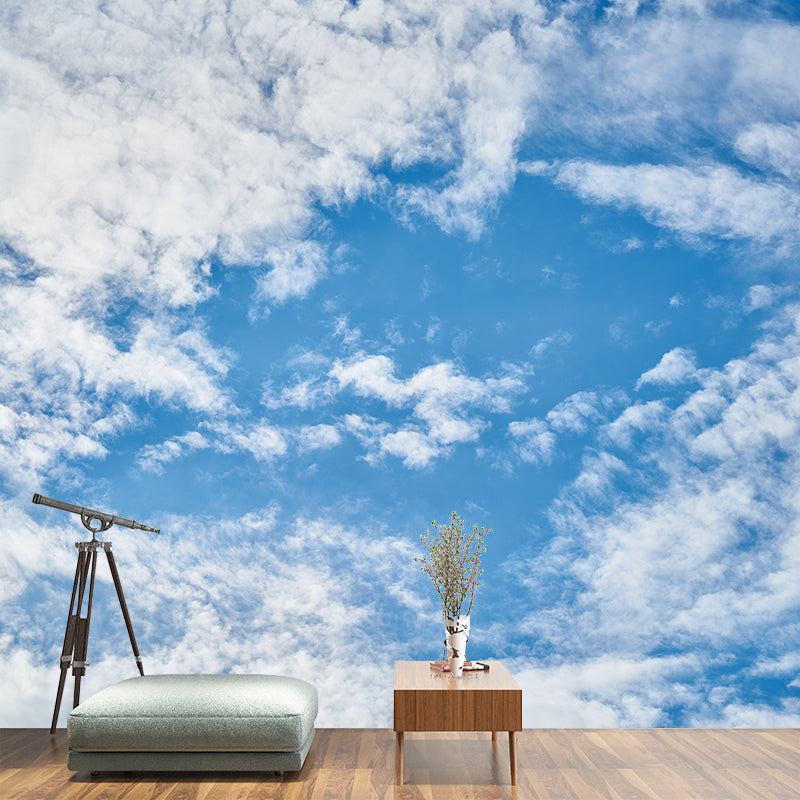 Papier peint mural ciel bleu avec nuages blancs, couleur claire, décoration contemporaine pour la maison