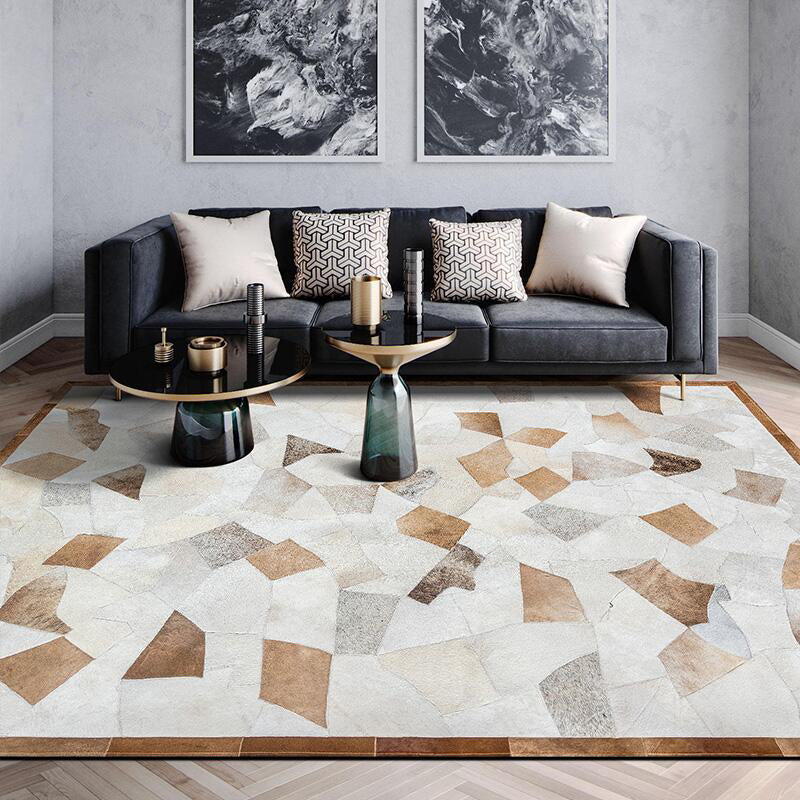 Beige Geometric Pattern Area Rug Cowhide Area Carpet Stain Resistant Rug for Home Decoration
