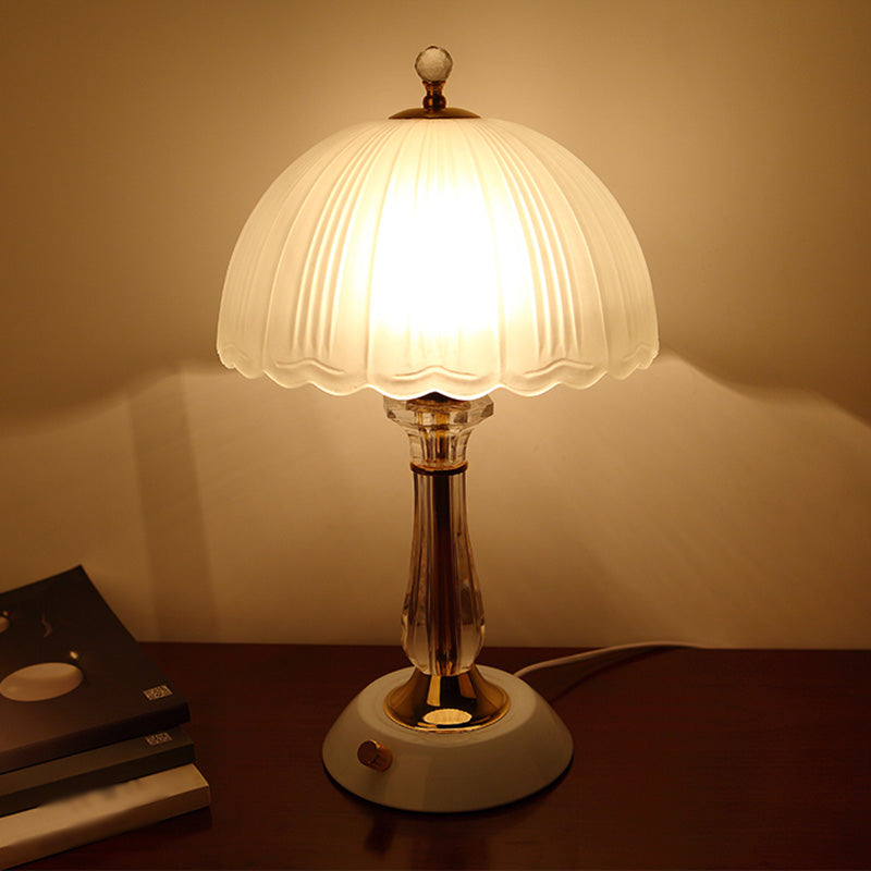 Lampada da tavolo a cupola in stile minimalista in vetro smerigliato per soggiorno singolo, lampada da notte in bianco