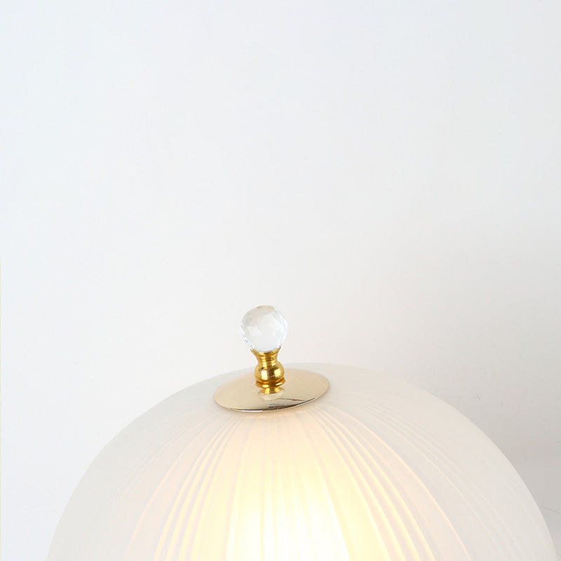 Lampada da tavolo a cupola in stile minimalista in vetro smerigliato per soggiorno singolo, lampada da notte in bianco