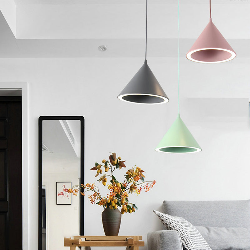 Light Aibture a ciondolo a led in stile Nordico cono con l'ombra metallica con tonalità metallica