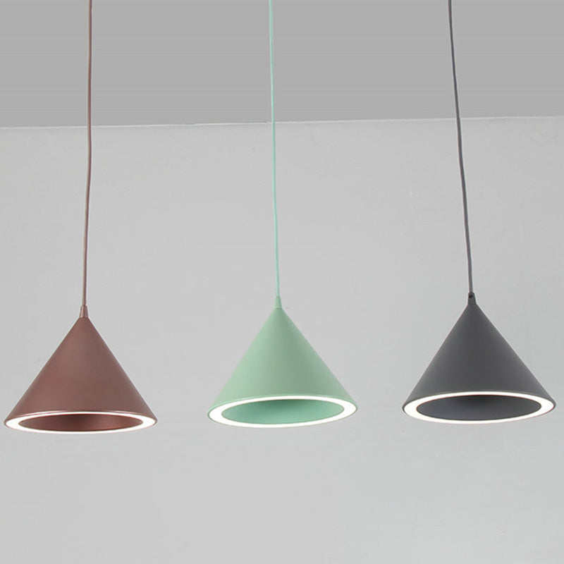 Light Aibture a ciondolo a led in stile Nordico cono con l'ombra metallica con tonalità metallica