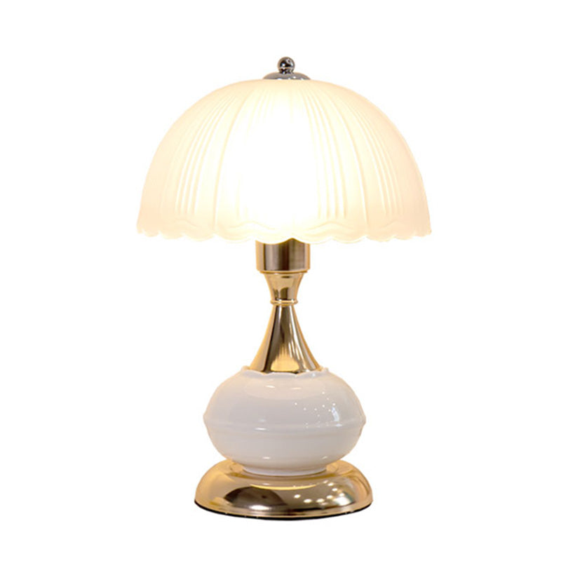Minimalistische Kuppel Schattentischlampe Gefriertes weißes Glas 1 Kopf Wohnzimmer Nachtlicht